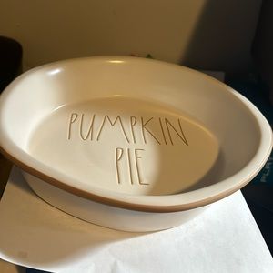 Rae Dunn Pumpkin Pie dish